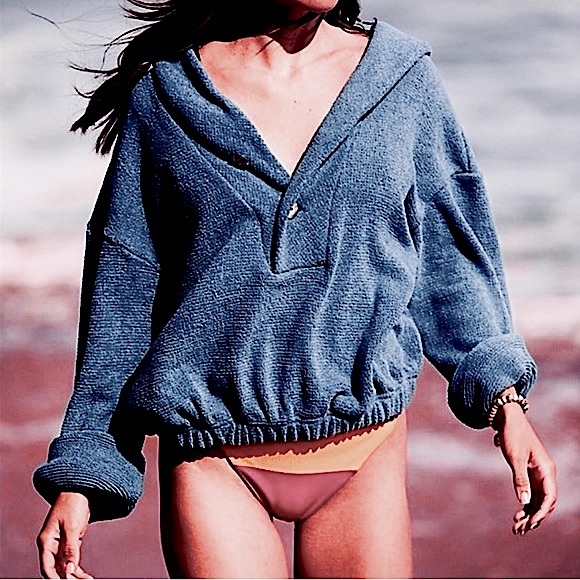 Free People Sweaters - FREE PEOPLE Beach Bino Pullover Fleece Top blue size medium